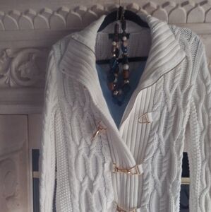 Beautiful Ralph Lauren Sweater